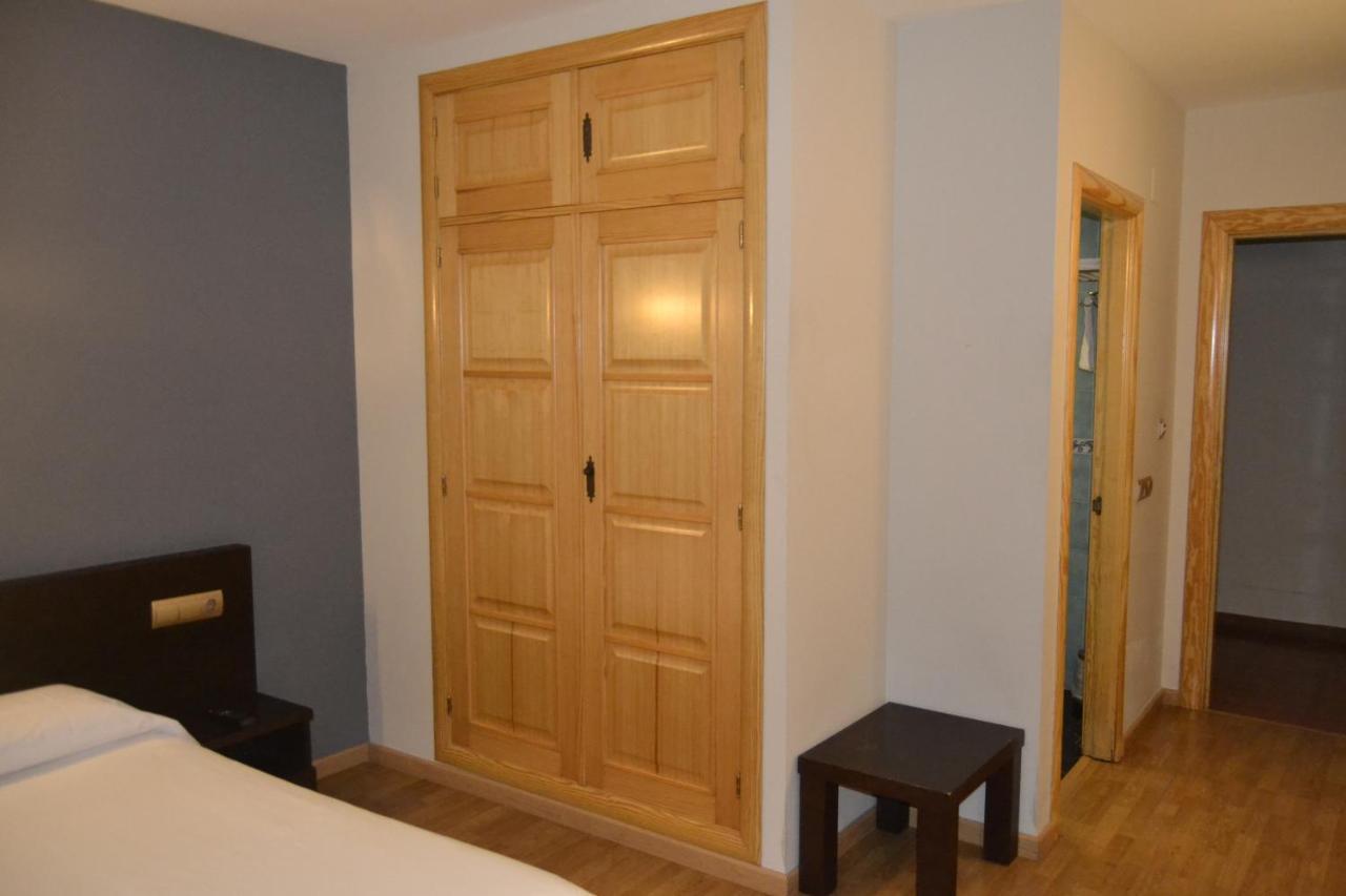 Hotel El Tratado 토르데실라 외부 사진