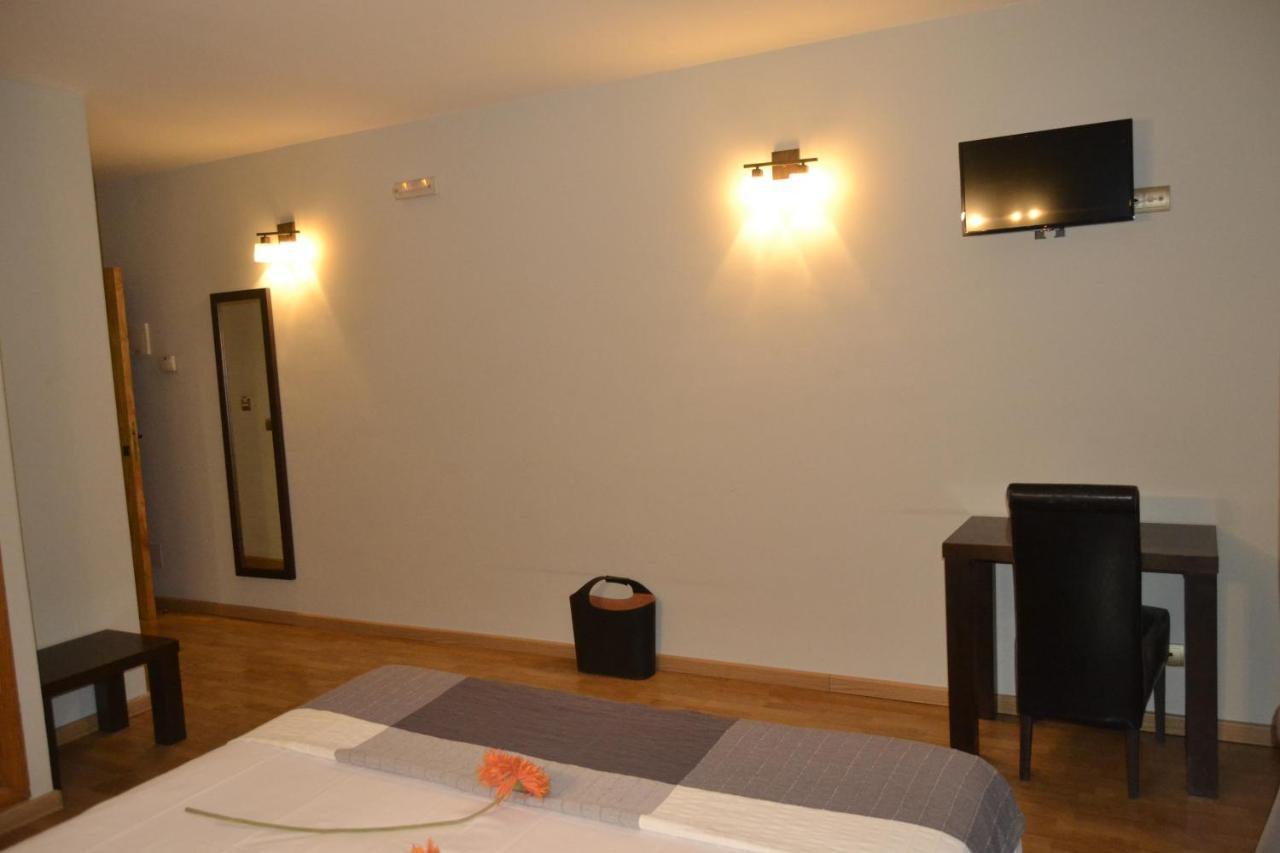 Hotel El Tratado 토르데실라 외부 사진