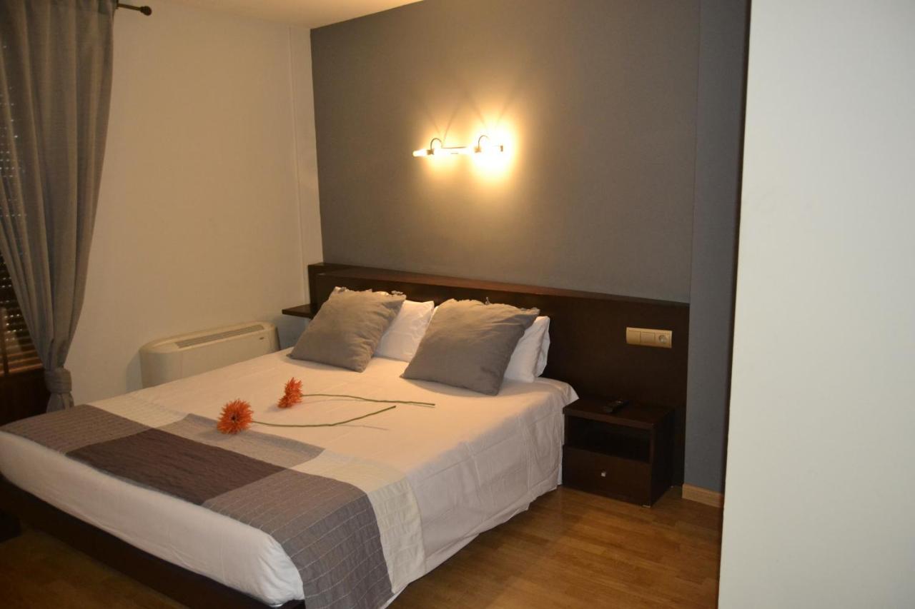 Hotel El Tratado 토르데실라 외부 사진